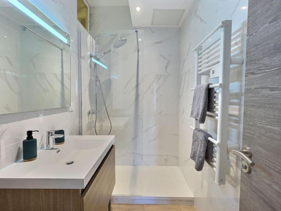 Le Victor Hugo, L'Appartement Valentinois วาลองซ์ ภายนอก รูปภาพ